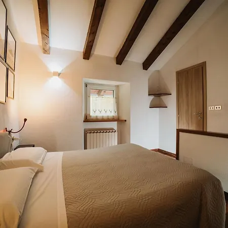 Monnaies 23 By Hili Appartement *