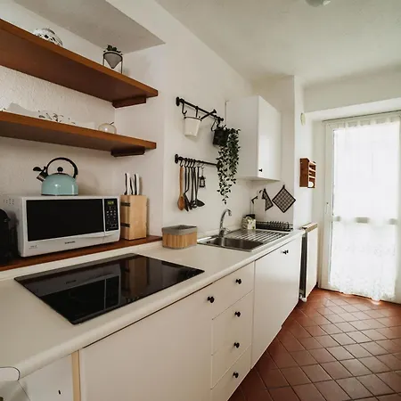 Appartement Monnaies 23 By Hili Aosta