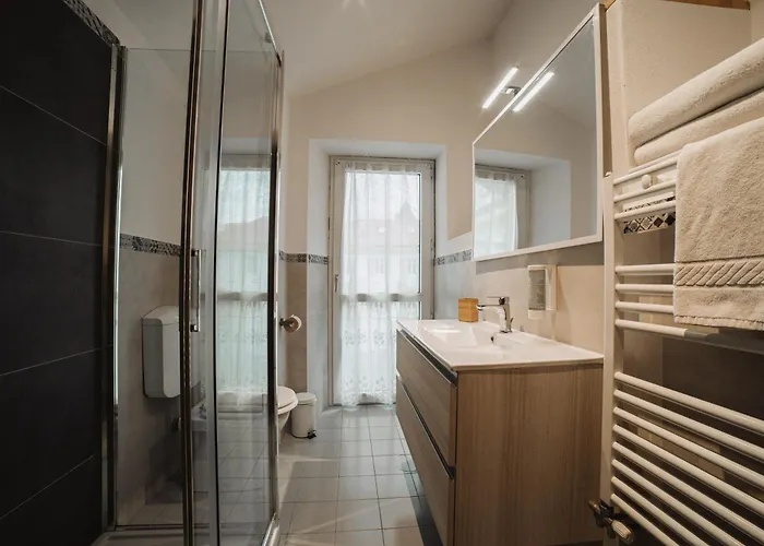 شقة Monnaies 23 By Hili *