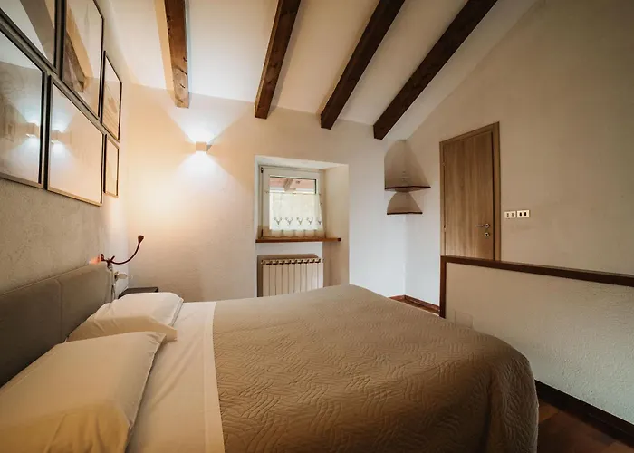 Monnaies 23 By Hili شقة *